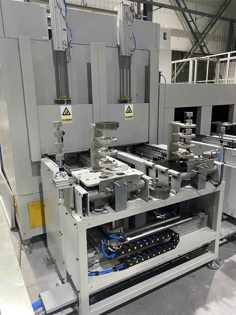 ��������t